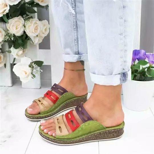 Färgrika sandaler / Slippers